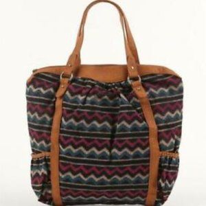 O'Neill Lucy Loo Black Zig Zag Madras Tote Bag, Pool, School, Travel